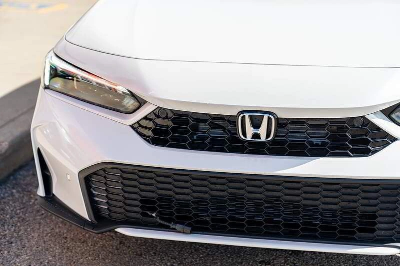 2026 Honda Civic Hybrid - photo 3