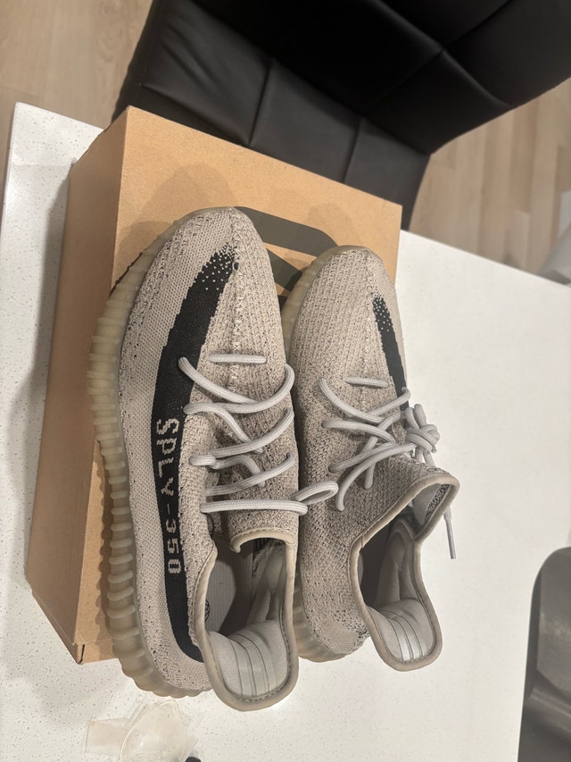 Adidas Yeezy Boost 350 V2 - photo 3