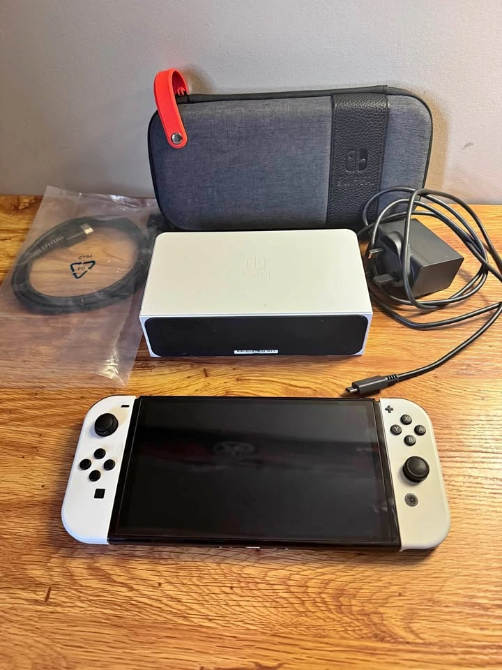 Nintendo switch OLED | Trade