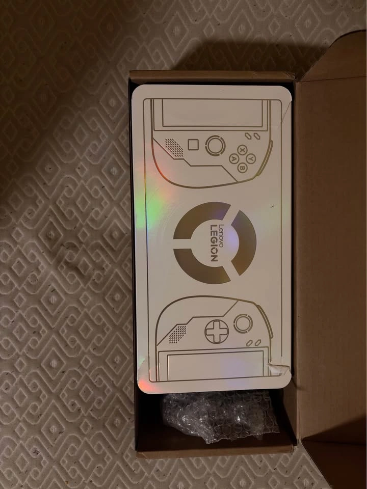 Lenovo Legion Go - photo 2