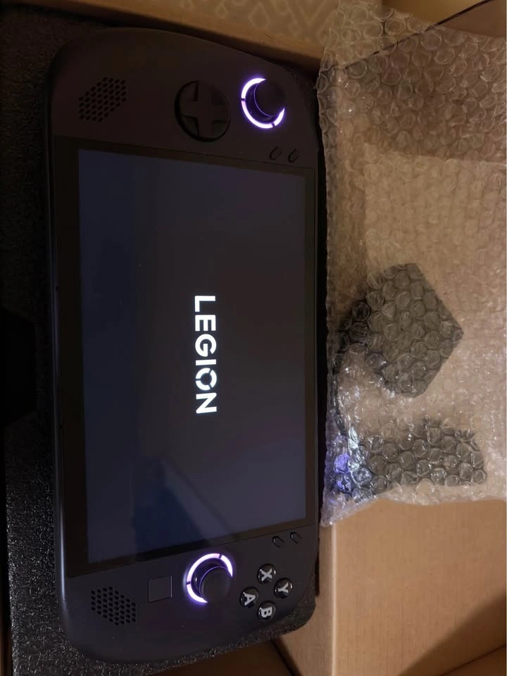 Lenovo Legion Go - photo 4