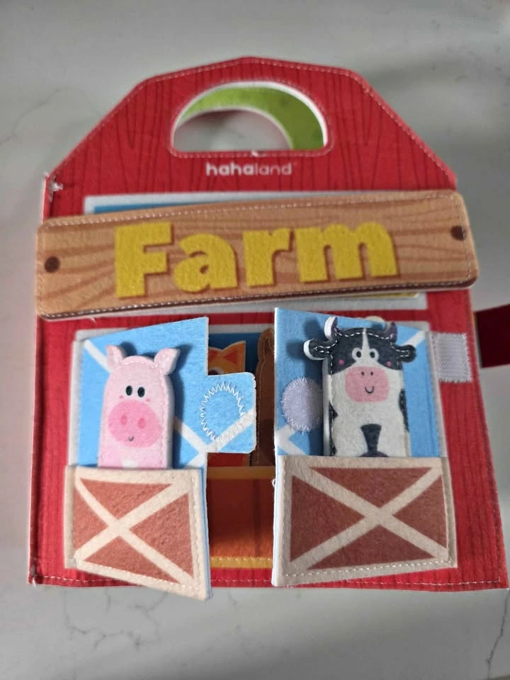 Hahaland Montessori Farm Busy Book – 20 Activities – Excellent C