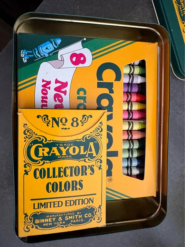 1990 collectors edition Crayola crayons - photo 3