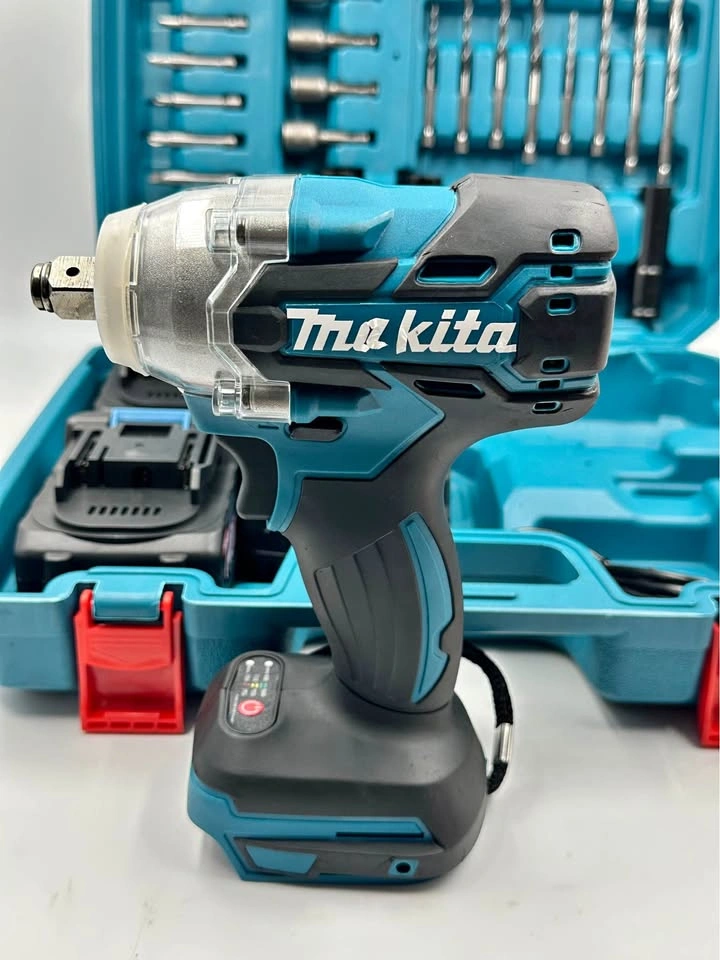 Makita Cordless Impact Wrench Kit