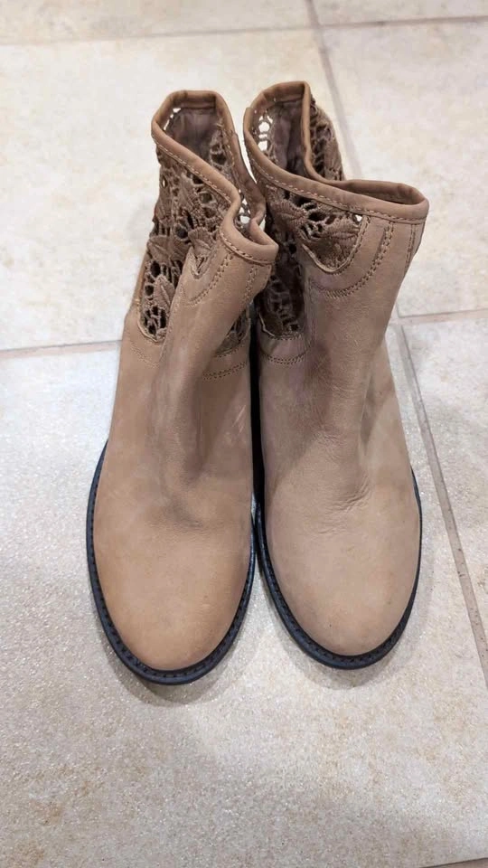 Women's Tan Crochet Cutout Ankle Boots
