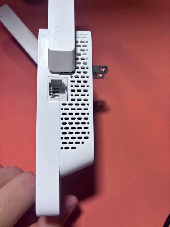 TP-Link Wi-Fi Range Extender