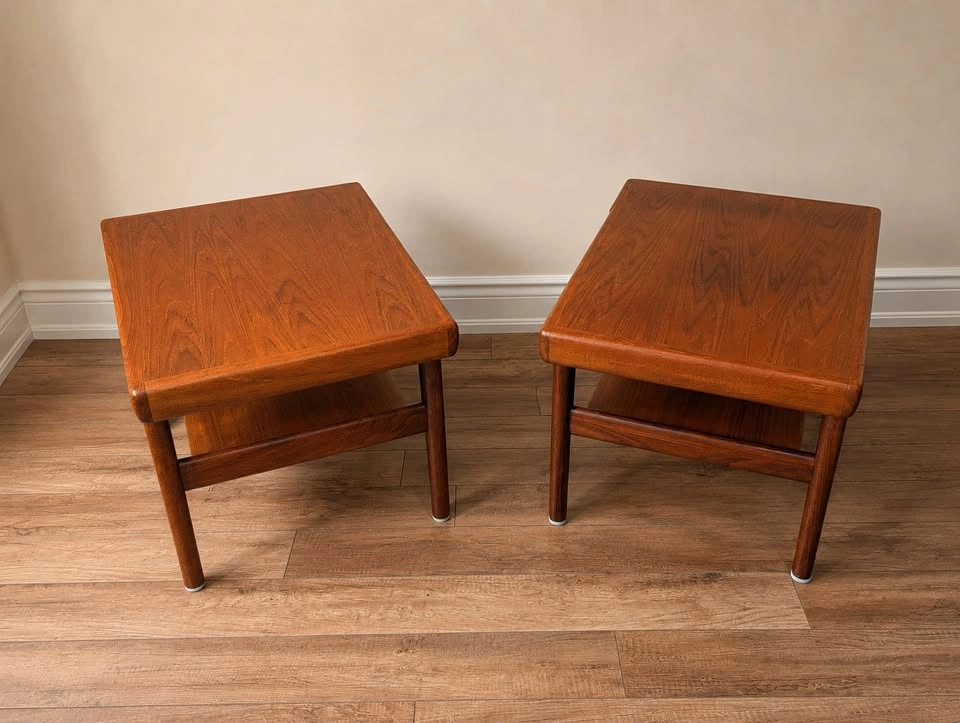 Pair of Vintage MCM Teak Two-Tier End Tables - photo 5