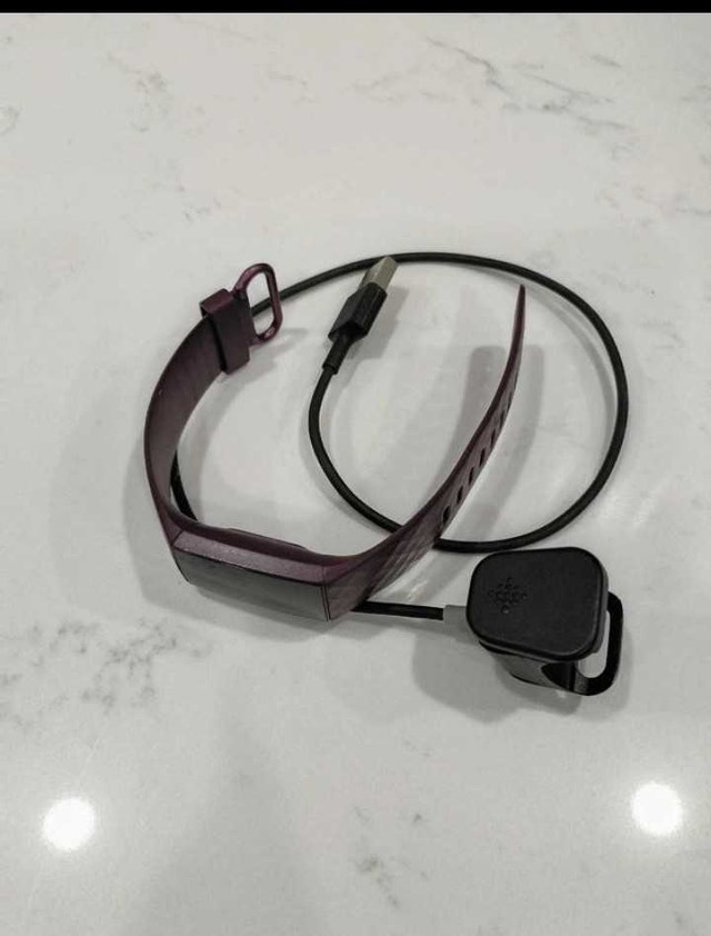 Fitbit Charge 4