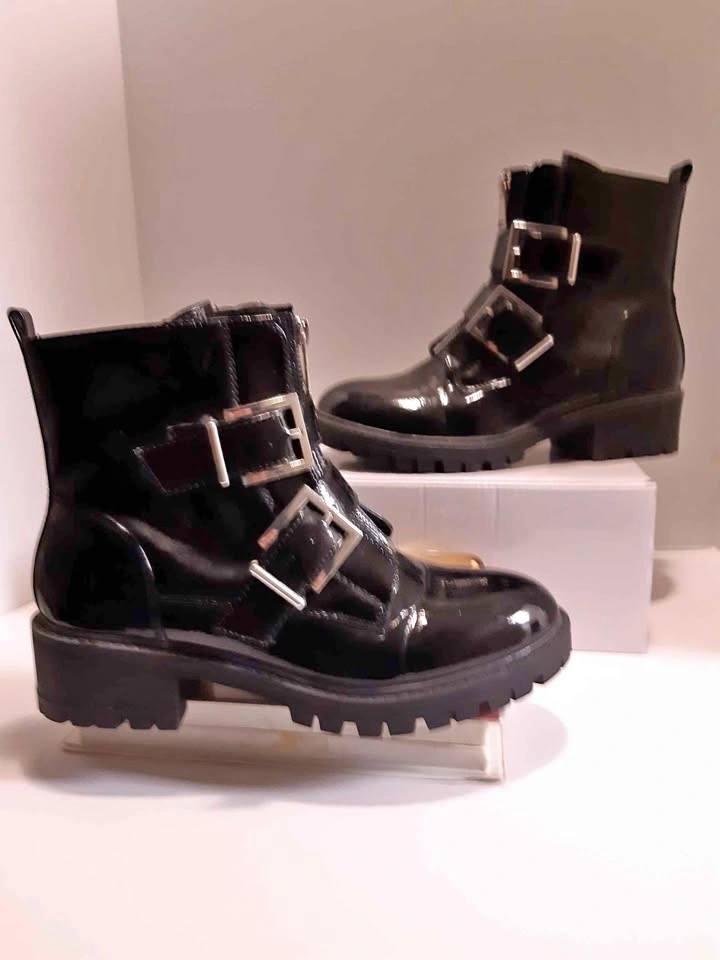 Womens Vegan leather Black Patent Buckle Boots 7.5