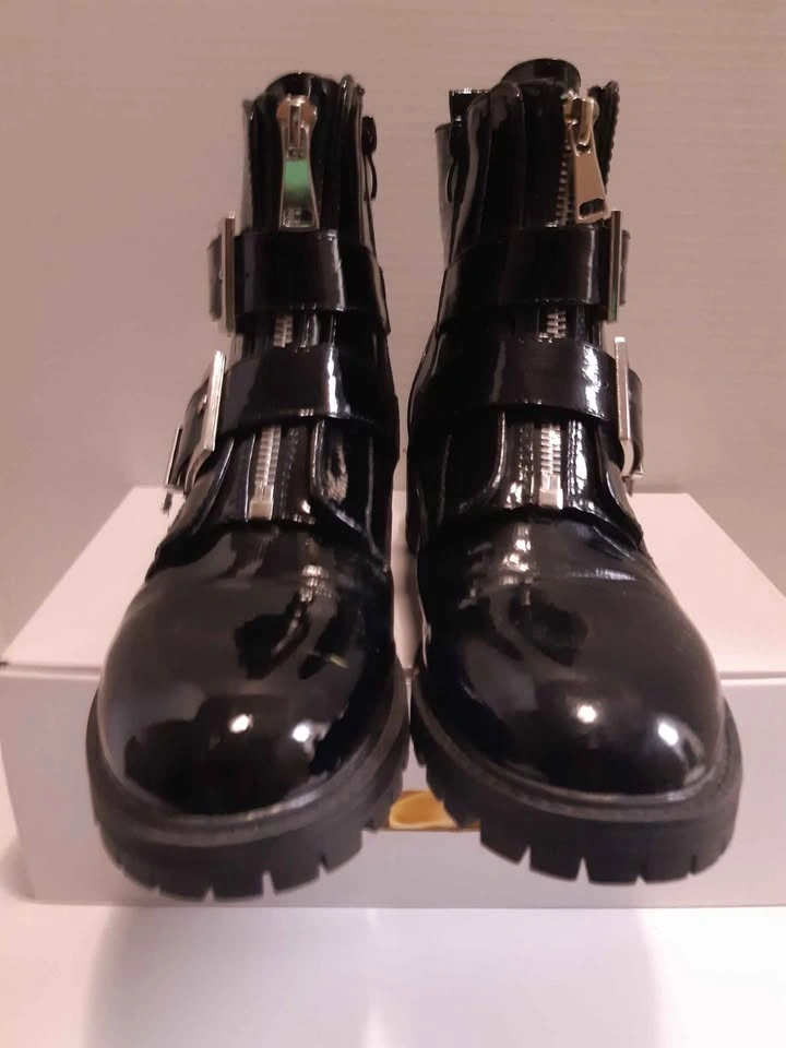 Womens Vegan leather Black Patent Buckle Boots 7.5 - photo 5