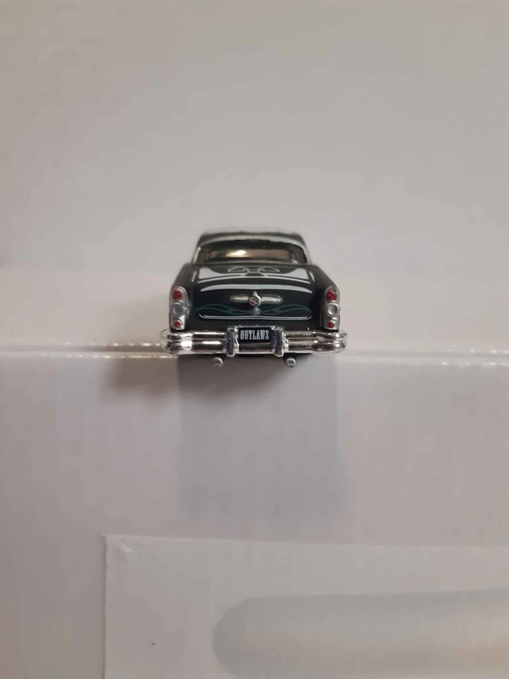 Hot Wheels 1955 Buick Century Outlaws Die-Cast Car - photo 3