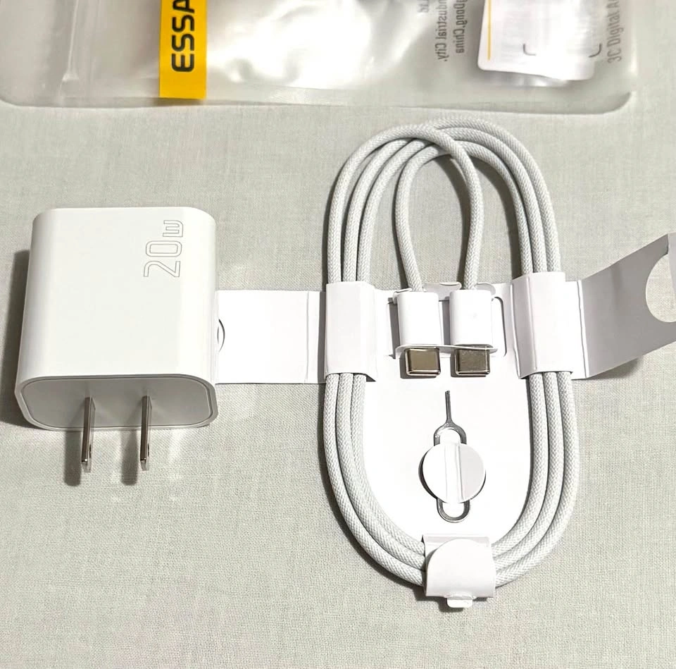 Fast charger set for iPhone 15-18 series, USB C *NEW*
