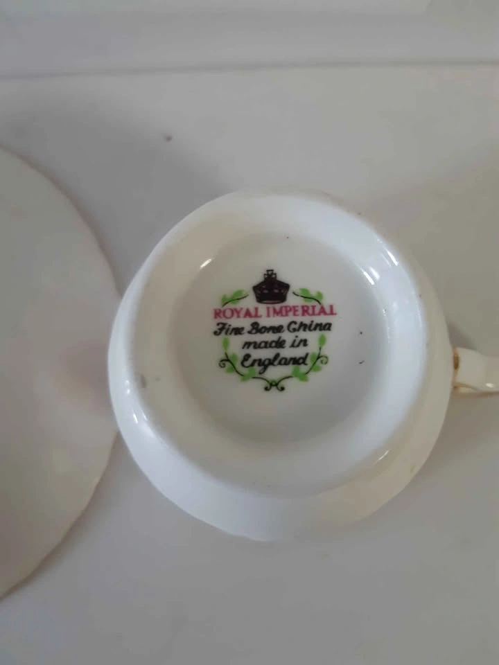Royal Imperial Fine Bone China Tea Cup and Saucer Set - photo 3