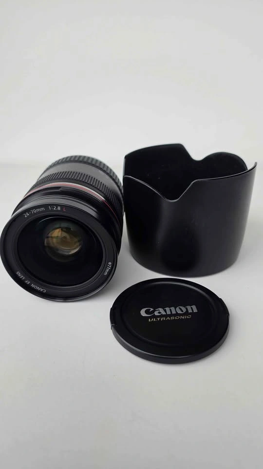 Canon EF 24-70mm f2.8 L USM - photo 2