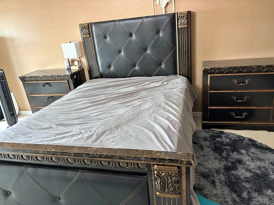 Bedroom set