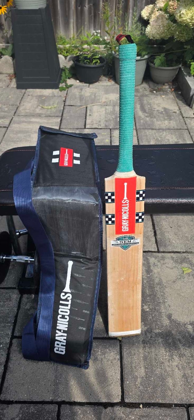 Gray-Nicolls GEM 2.0 Grade 2 English Willow Cricket Bat