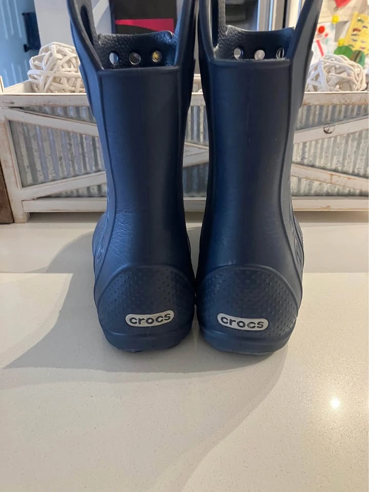 Kids Crocs Unisex Rain Boots Sz 1 - photo 2