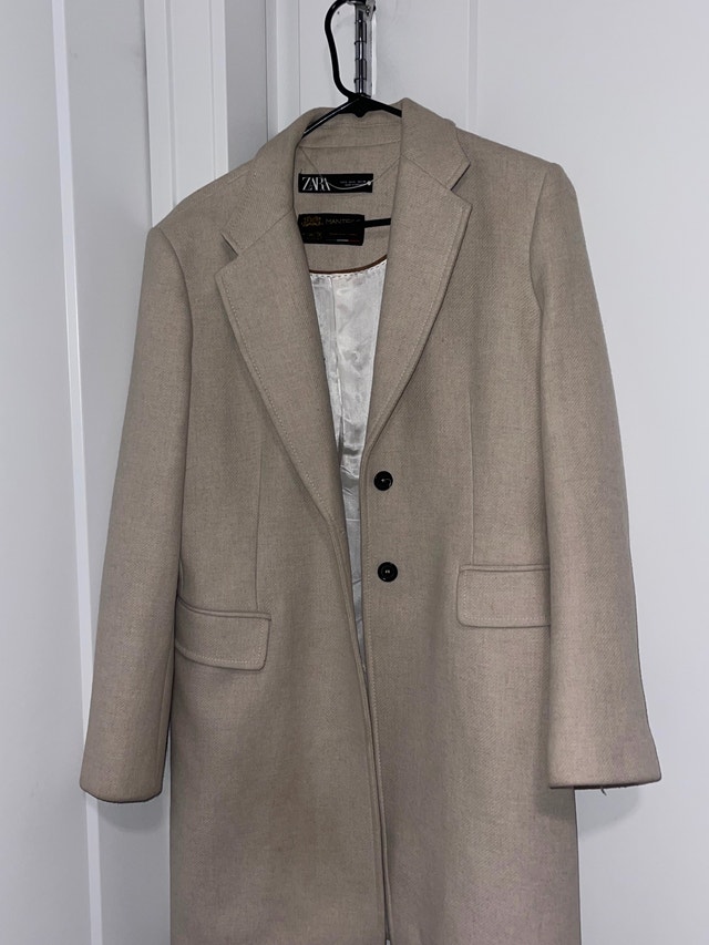 Women’s Zara Coat, GUESS Purse & Le Château Shoes – Like New