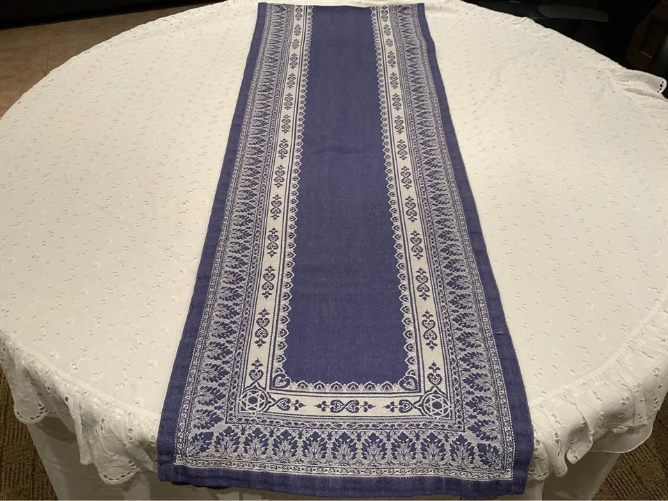 Table Runner Rosh Hashanah / Hanukkah Medallion WILLIAM SONOMA - photo 2