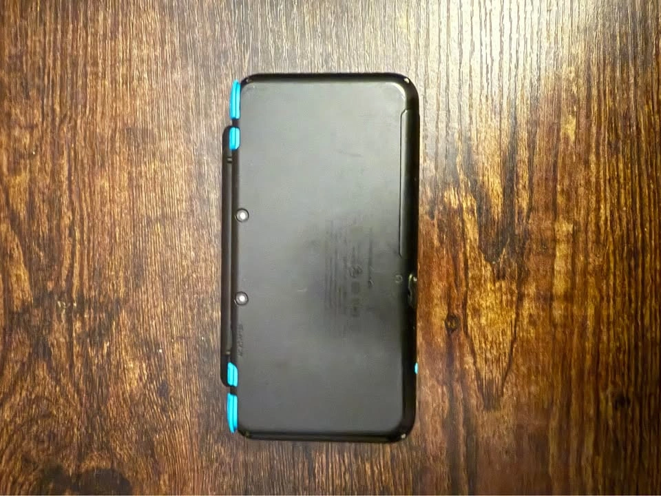 EXCELLENT CONDITION 2DS XL - photo 5