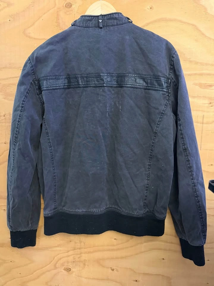 Guess Bomber Jacket - photo 3