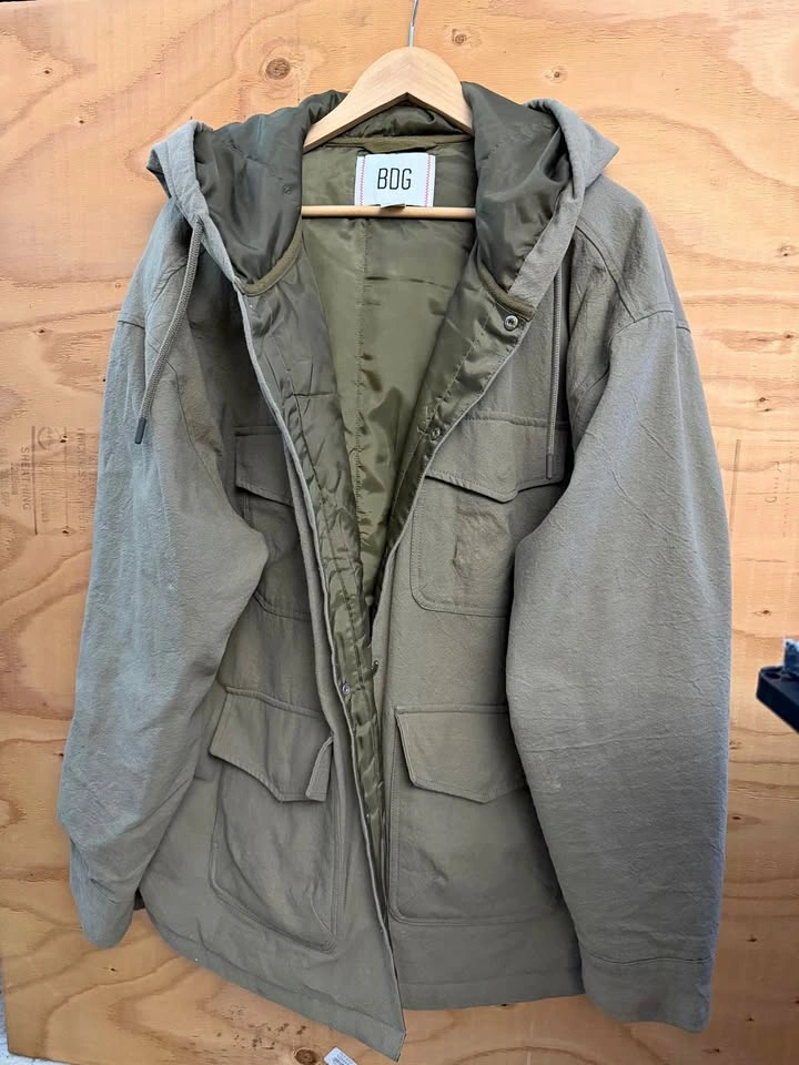 BDG Hooded Field Jacket size xl