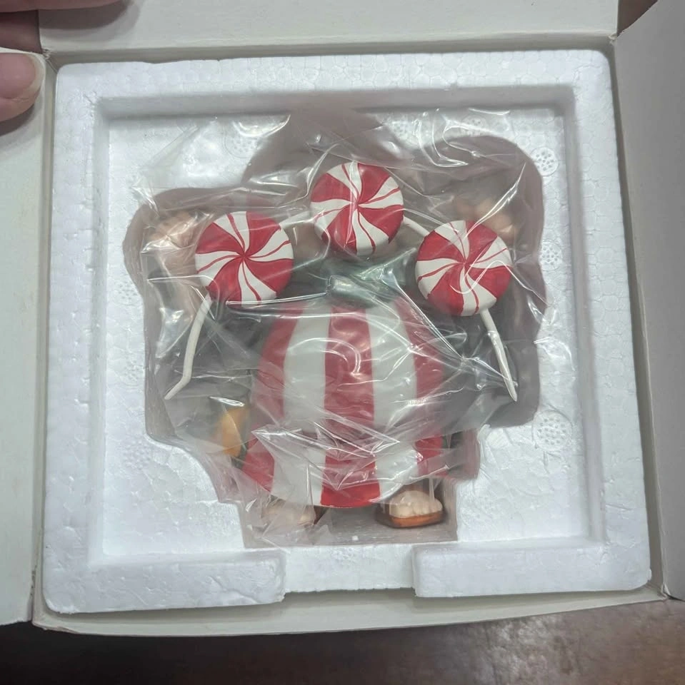 Department 56 - Merry Makers - Peter The Peppermint Maker - photo 2