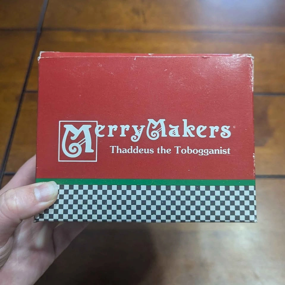 Department 56 - Merry Makers - Thaddeus The Tobogganist - photo 4