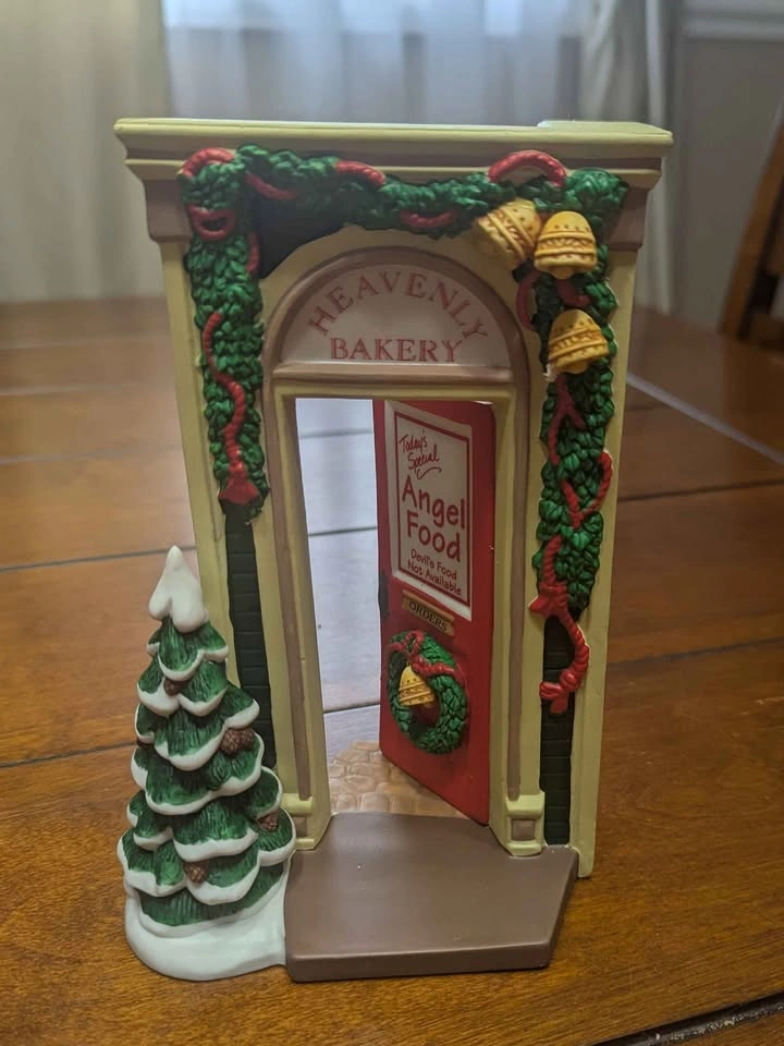 Department 56 - Merry Makers - Heavenly Bakery Entrance - photo 2
