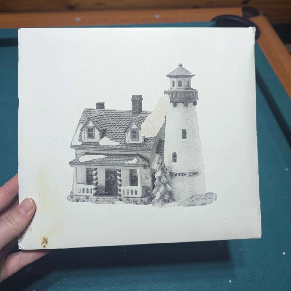 Department 56 - New England Village Series - Craggy Cove Lightho - photo 3
