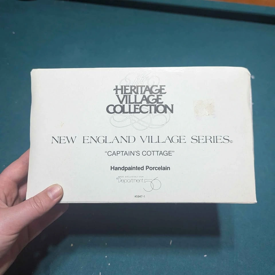 Department 56 - New England Village Series - Captain's Cottage - photo 2