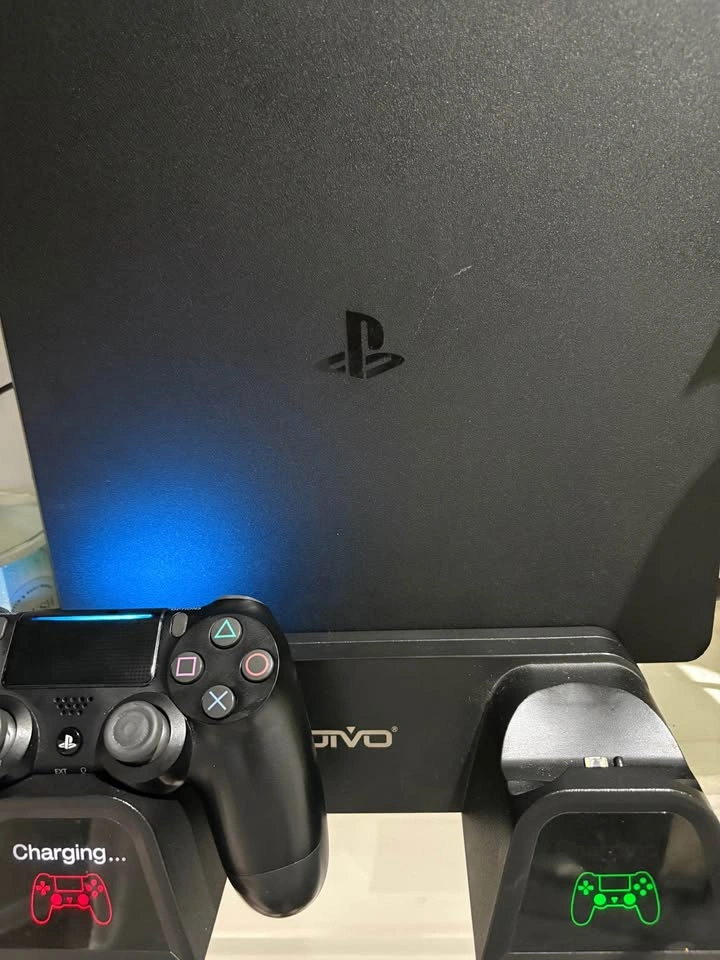 500 GB PS4 Slim - photo 3