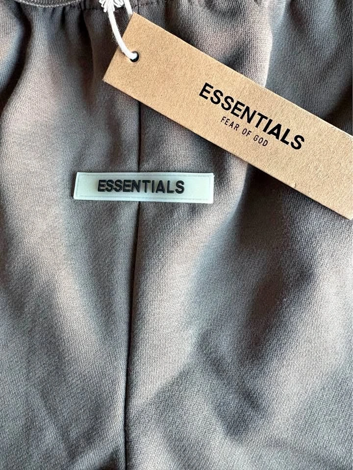 Fear of God Essentials Sweatpants Taupe