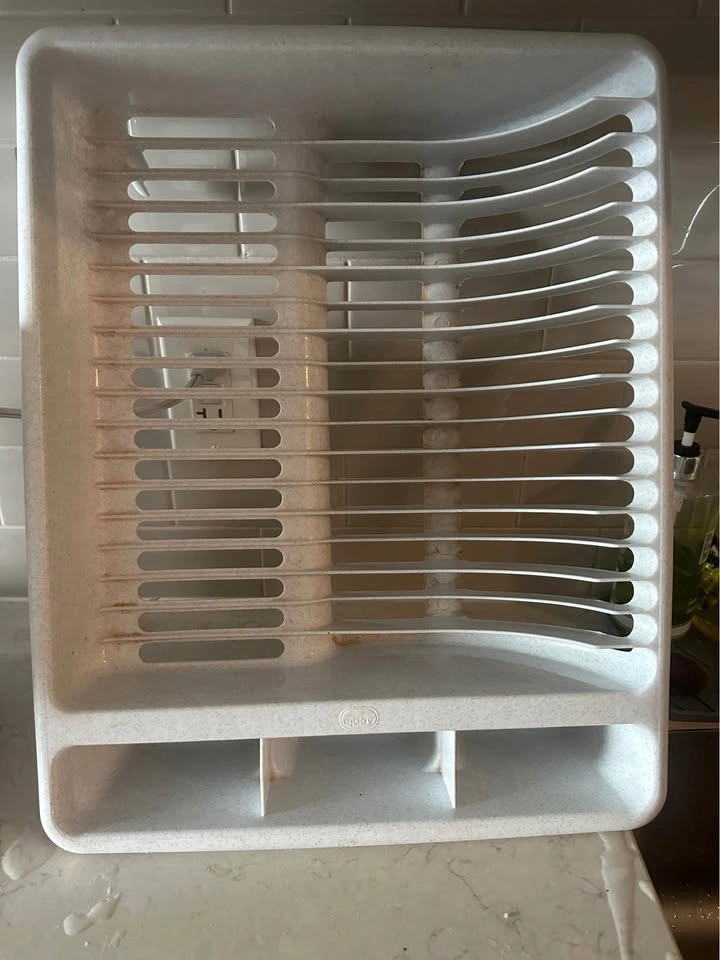 Moving sale: Dish drying rack - photo 2