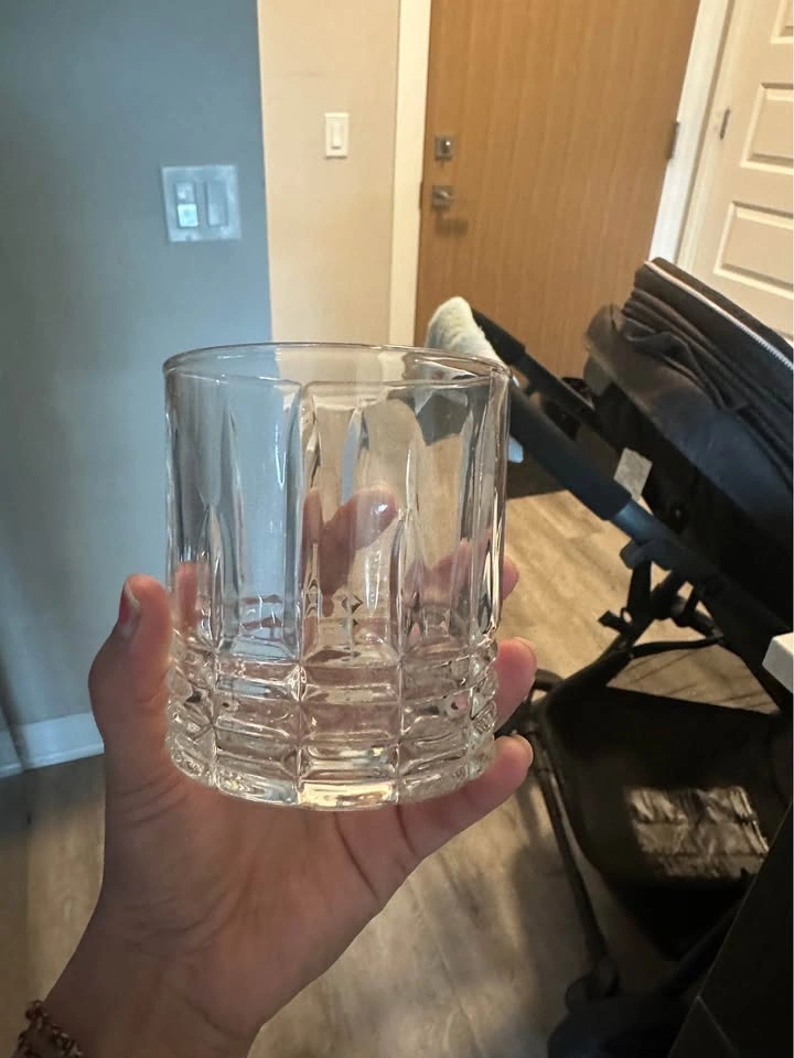 Moving sale: 6 small drink glasses - photo 3