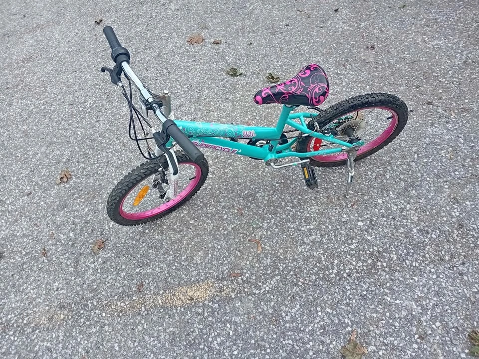 Girls 18 inch 5 speed bike