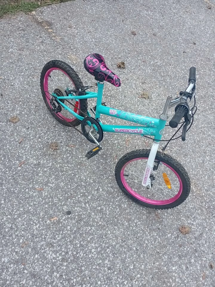 Girls 18 inch 5 speed bike - photo 5