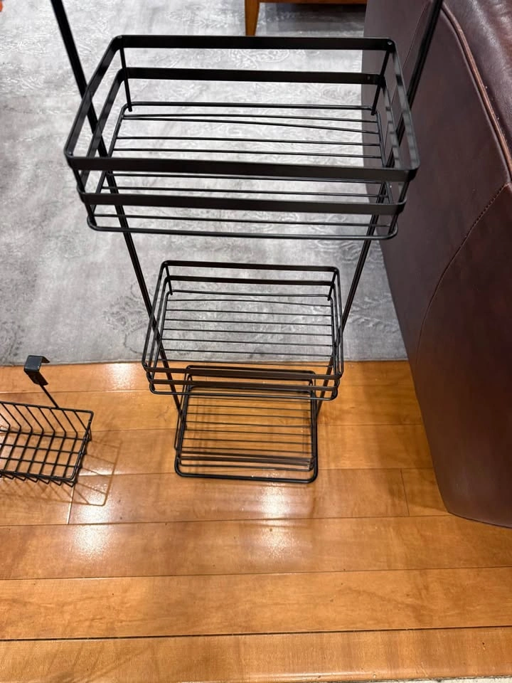 Black Wire Laundry Basket and Over-the-Door Organizers - photo 3