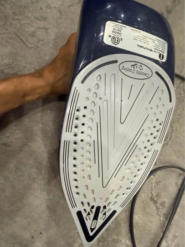 BEAUTURAL Steam Iron - photo 3