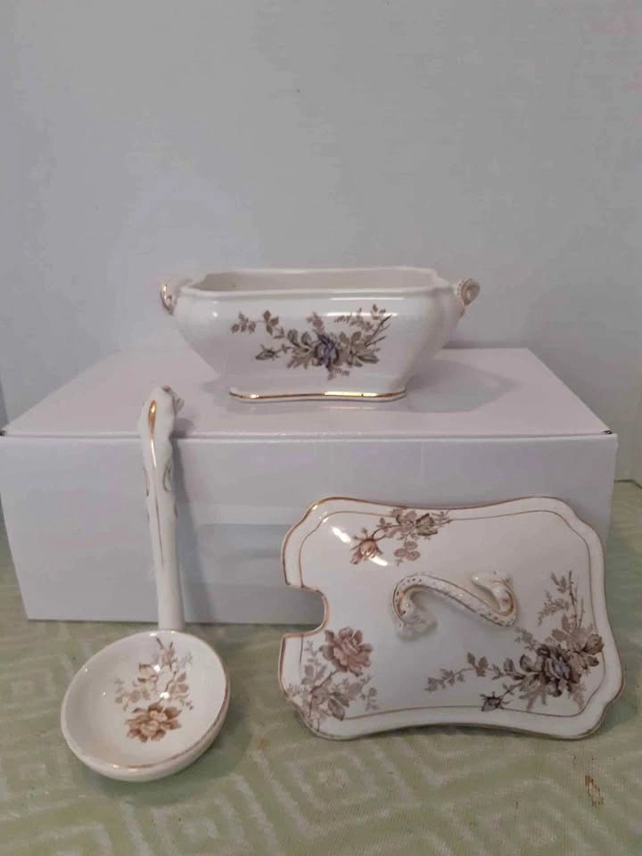 Royal Semi-Porcelain John Maddock & Sons Sauce Tureen