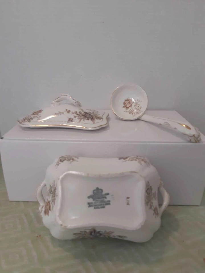 Royal Semi-Porcelain John Maddock & Sons Sauce Tureen - photo 4