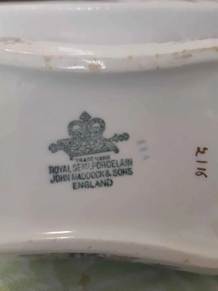 Royal Semi-Porcelain John Maddock & Sons Sauce Tureen - photo 5