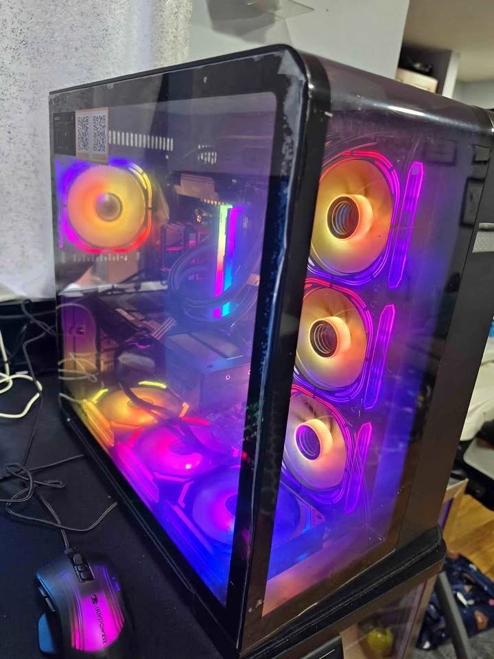 Gaming PC 9800x3d 32gb DDR5