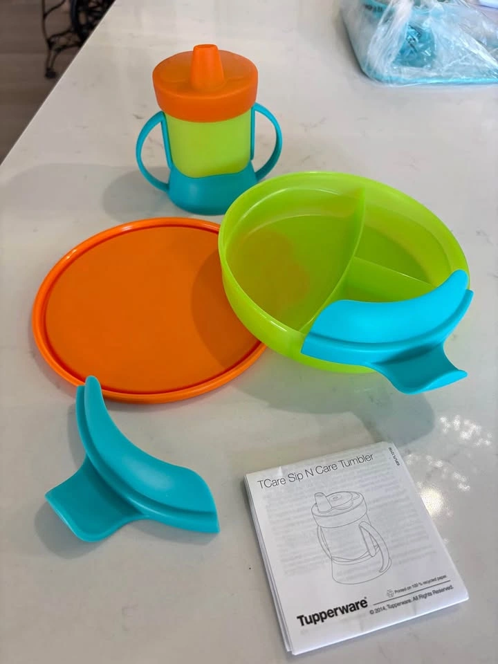 Tupperware TuperKids 2 piece feeding Set