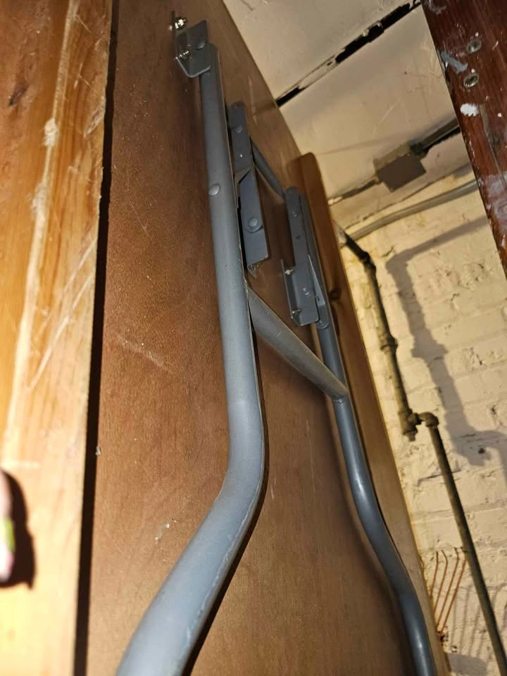 5 Folding Tables: 8ft ($30 each) and 6ft ($24 each) - photo 2