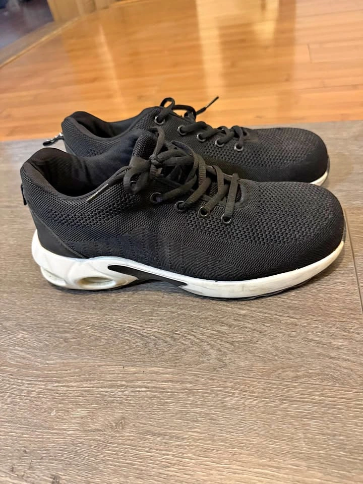 Steel toed shoes