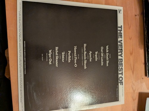 The Ventures The Very Best Of Vinyl LP 1981 Canadian Liberty - photo 2