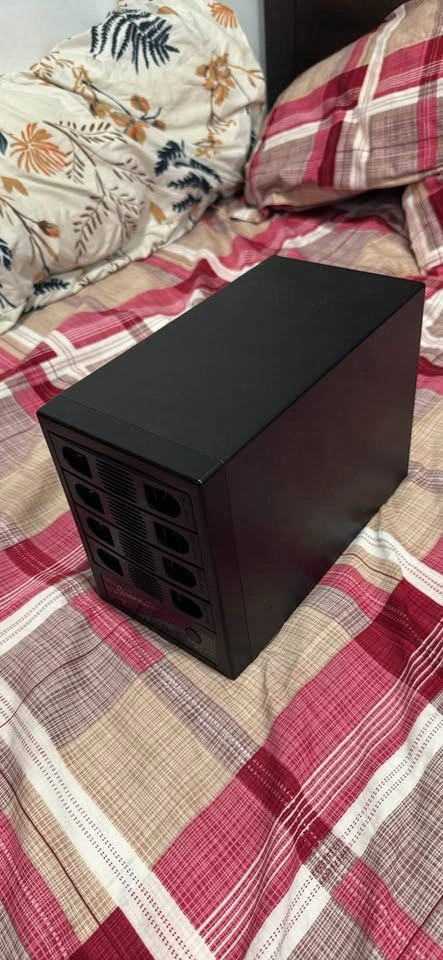 4-Bay USB External Hard Drive Enclosure / HDD Storage Station - photo 2