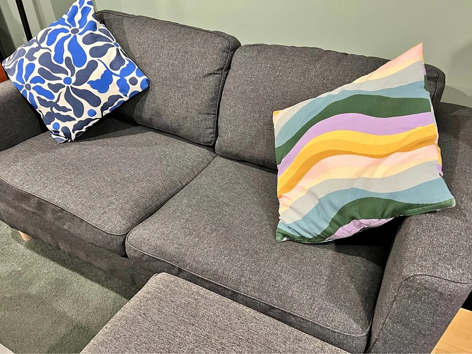 60% off - like new 2 seats sofa with FREE foot stool