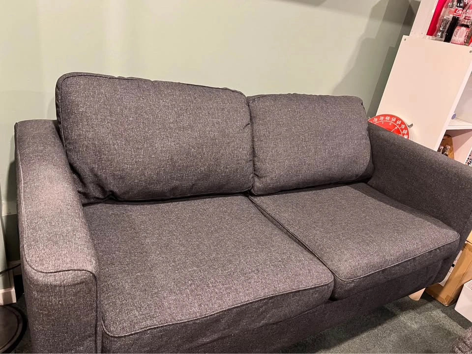 60% off - like new 2 seats sofa with FREE foot stool - photo 2